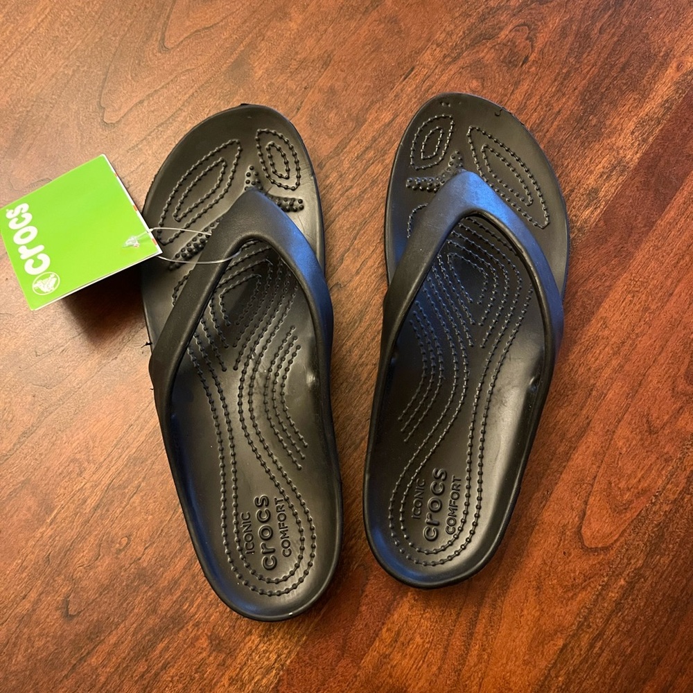 Crocs Kadee II Flip Flop NWT Womens size 8